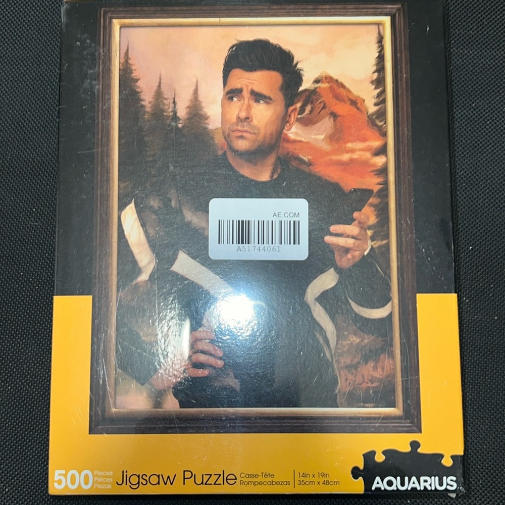 Schitt$ creek jigsaw puzzle NWT